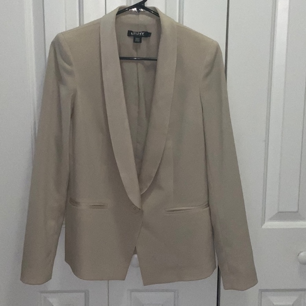 DKNY beige blazer